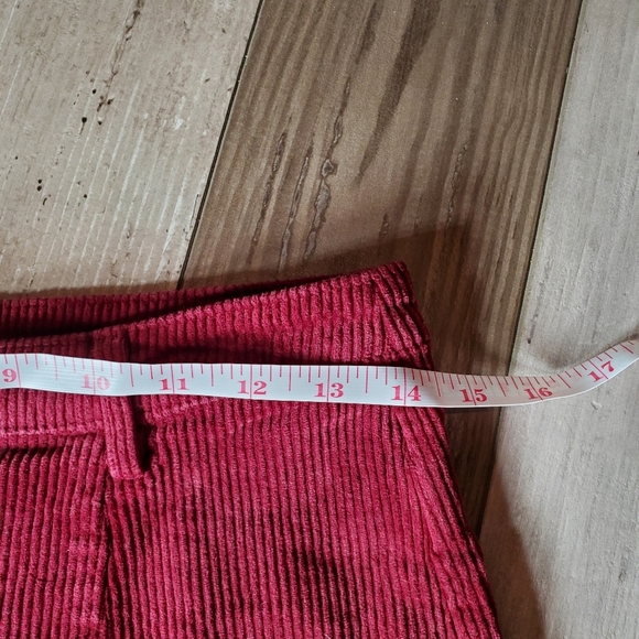 Forever 21 Burgundy Mini Corduroy Skirt Size Medium NWOT - Picture 6 of 12